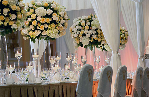 Оформление свадьбы цветами, шарами, декорирование свадьбы